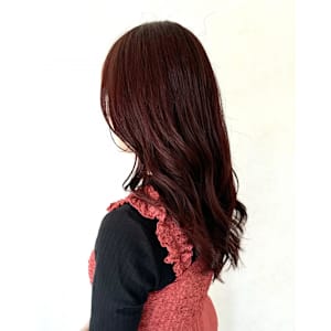 ブリーチ無し・チェリーレッドカラーロング