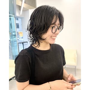 レイヤーカット/ロングパーマ/ウェットヘア