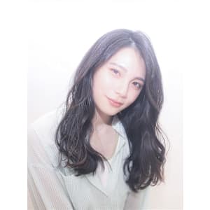 イメチェンヘアスタ イル 　グレーベージュ　似合わせカット