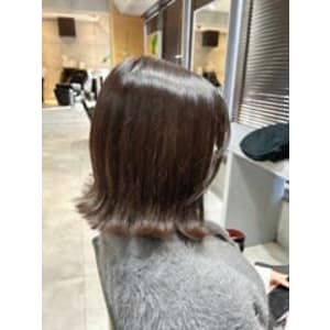 外ハネナチュラルブラウンカラー