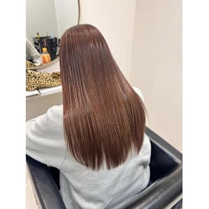 コーラルピンクカラー