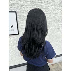 フェイクブラック