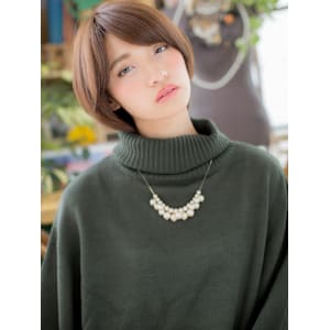 前下がりくすみカラー大人マニッシュショート　グレーベージュ