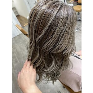 白髪ぼかしハイライト20代30代40代¥16500【池袋】 - prize Iris 池袋【プライズ アイリス】池袋駅東口店【プライズアイリス イケブクロ イケブクロヒガシグチテン】掲載中
