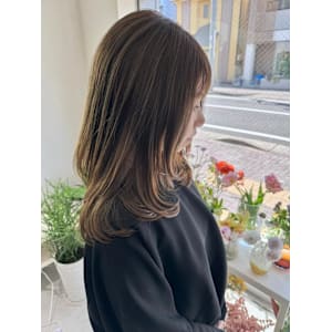 《花屋併設》オリーブベージュ/レイヤースタイル