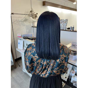 ネイビーカラー