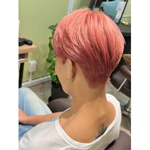 ハイトーン　メンズ　カラー　ブリーチ　オレンジ　ピンク　髪型