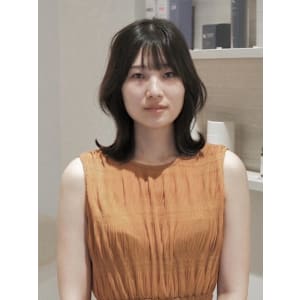 レイヤーカット大人ミディアム