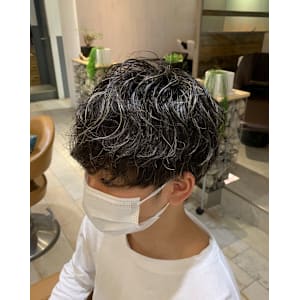 メッシュキャップ×波巻きパーマ