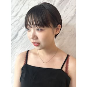 ミニショート　ミニボブ　フルバング　透明感カラー　髪質改善