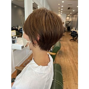 大人丸みショートスタイル