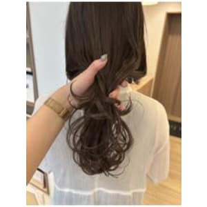 【担当きょうこ】大人可愛いナチュラルベージュ/赤み消しカラー