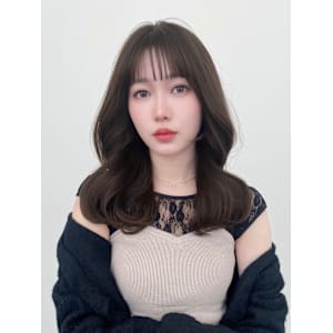 韓国ヘア似合わせレイヤーカット前髪顔周りカット大人美人