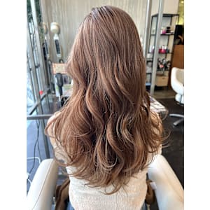 ミルクティーベージュ