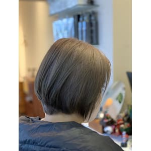 白髪ぼかしフルブリーチ - NAP hair &Nalow homme【ナップ ヘアーアンドナローオム】掲載中