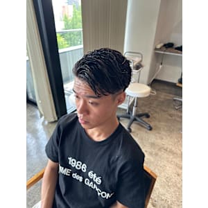 ハーフバックスタイル