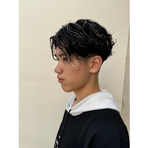 あなたの似合うがわかる！　メンズパーマセンターパート