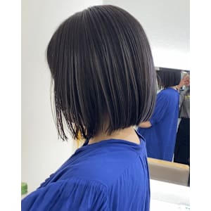 じわじわ流行りのプレイングカラー