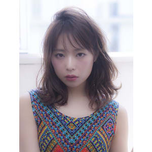 小顔　シアーカラー　美髪　ショートボブ