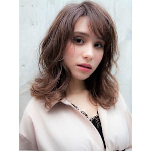 かきあげショートスタイル♪フェザーマッシュ、エッジショート、