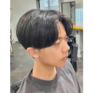 さわやかセンターパート/ビジネス/黒髪/ツーブロック