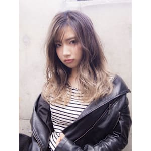 小顔　ことりベージュ　グラデーションカラー　前髪