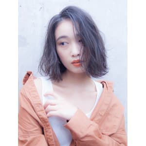 ネイビーカラー×小顔×ロブ×黒髪