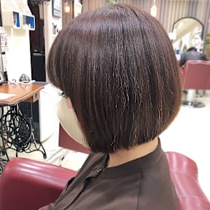 大人可愛い 20代30代40代 シンプルボブ