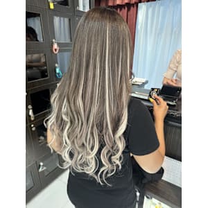 ダブルカラー＆エクステ/ハイトーン長さ出し【錦糸町】