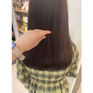 やわらかさたっぷりピンクベージュカラー×Aujuaトリートメ