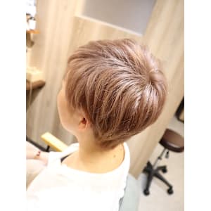 マッシュショート ハニーブロンド