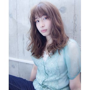 デザインカラー×無造作カール