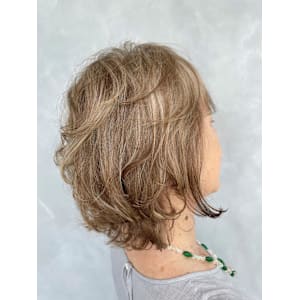 上品ハイライト/白髪ぼかしハイライト/ミルクティー/ベージュ - Aco【アコ】掲載中