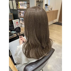 大人美人/ベージュカラー/春カラー/くびれミディアム/20代