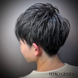 ツーブロックショートスタイル