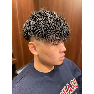 スキンフェードツイストパーマ