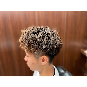 ツイストアップバング