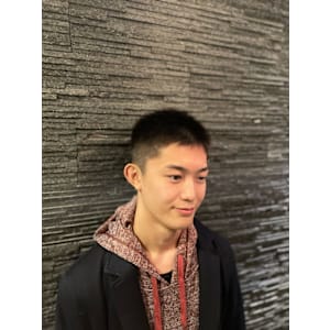 スッキリ刈り上げスタイル