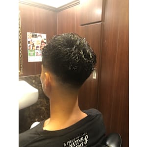 フェードパーマ