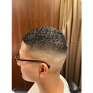 スキンフェード濡れパン