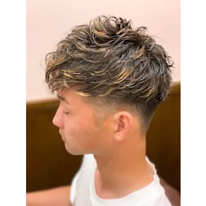 束感ツーブロックスタイル