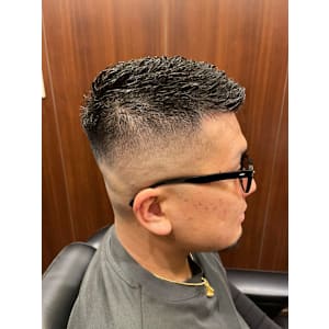 スキンフェード濡れパン