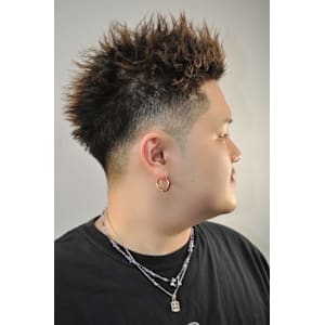 ツイストスパイキーショート