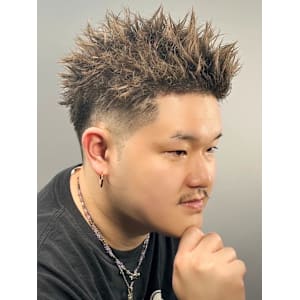 ツイストスパイキーショート