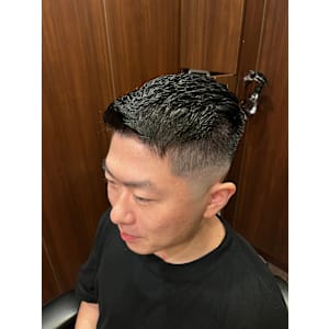 スキンフェードカット