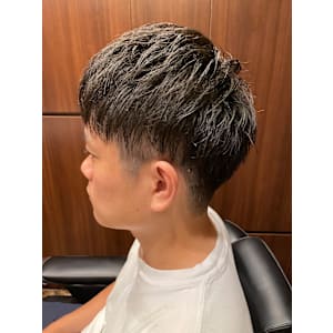 ツーブロスタイル