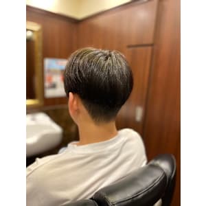 前下がりセンターパート