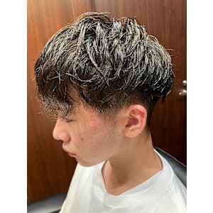 ふんわり束感パーマ