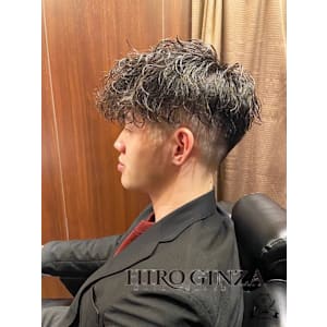 波巻パーマ×スキンフェード