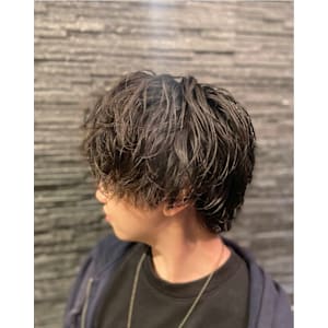 ツイストスパイラルパーマ×センターパート